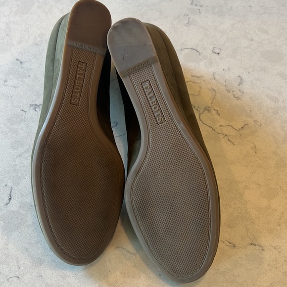 Talbots suede moss green pumps - Picture 6 of 6